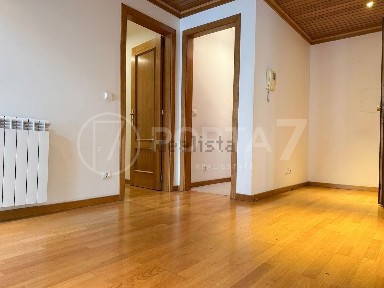 Arrendamento de apartamento T3 na Cais da Fonte Nova s/n