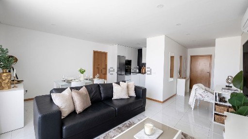 Arrendamento de apartamento T1 na Alameda Silva Rocha