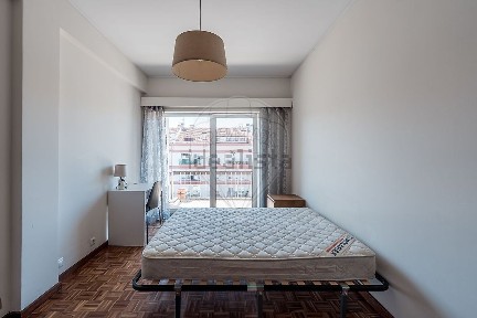 Arrendamento de apartamento T3 na Rua Doutor Mário Sacramento