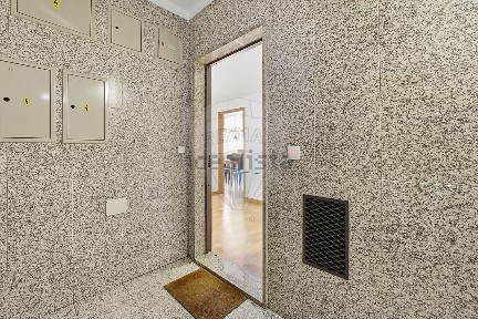 Arrendamento de apartamento T2 na Rua José Gustavo Pimenta