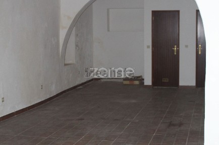 Espaço comercial à venda na Rua Doutor Afonso Costa, 78