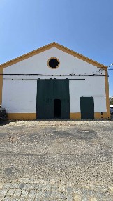 Armazém à venda na Rua de Angola