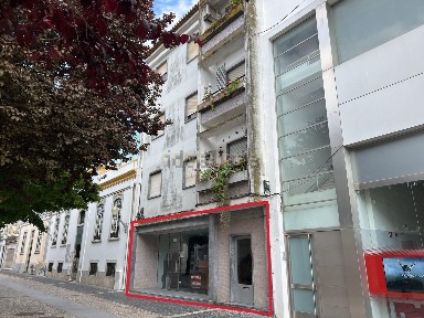Espaço comercial à venda na Rua Capitão João Francisco de Sousa, 12