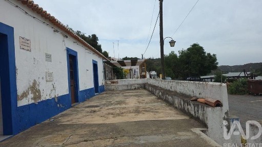 Espaço comercial à venda em Santana de Cambas