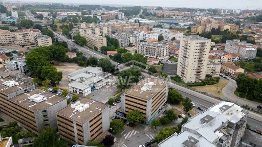 Santa Marinha, Barrosa - Devesas - Telheira do Meio, Rua Professor Urbano de Moura