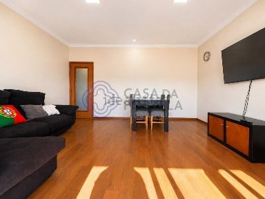 Apartamento T2 à venda em Gandra