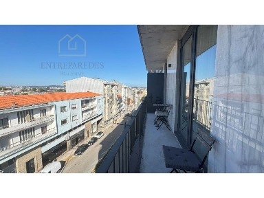 Apartamento T2 à venda na Rua de Pinto Bessa