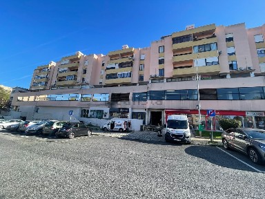 Escritório privado à venda na Praça Natália Correia