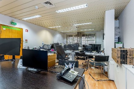 Escritório à venda na Rua dos Lagares d'El-Rei