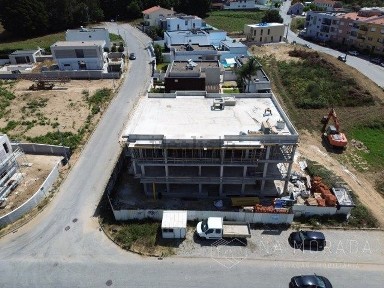Apartamento T1 à venda na Avenida São Cristóvão