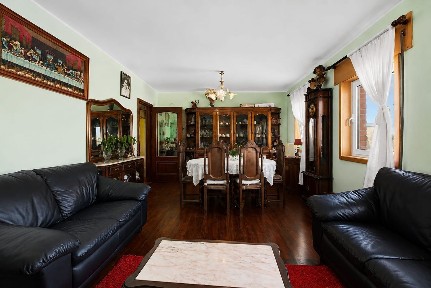 Apartamento T4 à venda na Rua do Padre Manuel da Silva