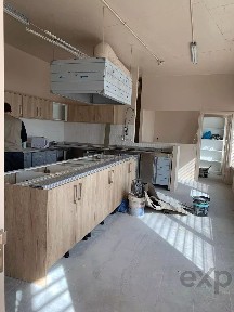 Escritório privado à venda na Rua Almirante Sarmento Rodrigues