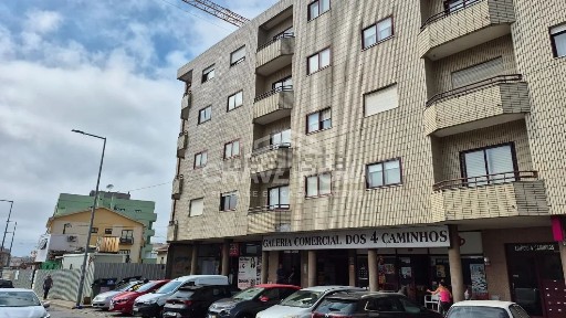 Apartamento T3 à venda na Rua da Bélgica
