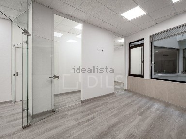 Escritório à venda na Avenida 25 de Abril