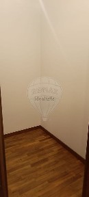 Apartamento T2 à venda na Rua Maria Lamas