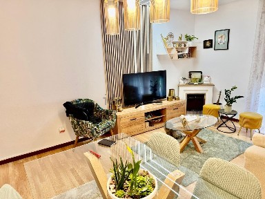 Apartamento T2 à venda na Rua Santa Luzia