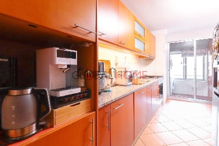 Apartamento T2 à venda na Lagueirões