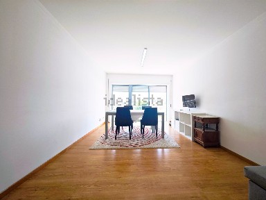 Apartamento T3 à venda em Sobrado