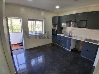 Apartamento T3 à venda em Encosta do Douro - Ramalde - Ermentão