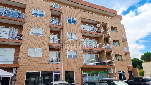 Valadares, Centro de Valadares - Penedo - Valadarinho, Avenida António Coelho Moreira