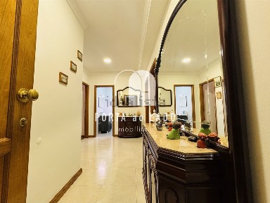 Apartamento T2 à venda em Serzedo