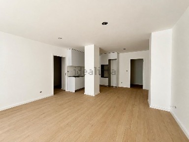 Apartamento T3 à venda em Amarante (São Gonçalo) - Madalena - Cepelos - Gatão
