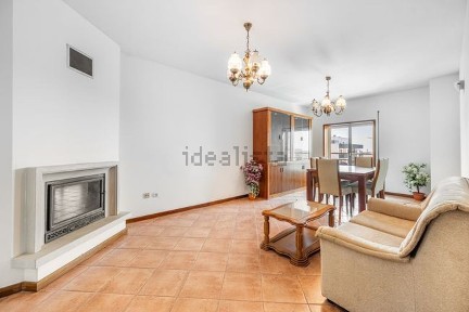 Apartamento T3 à venda na Rua Dom Afonso Henriques