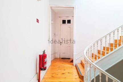 Apartamento T0 à venda na Rua de Santa Catarina, 2