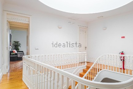 Apartamento T0 à venda na Praça da Batalha s/n