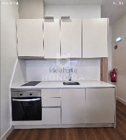 Apartamento T0 à venda no Campo 24 de Agosto