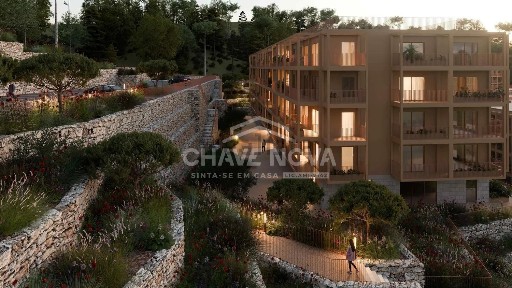 Apartamento T4 à venda na Praceta Cais do Cavaco, 172