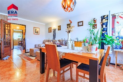 Apartamento T2 à venda na Alameda Mãos à Obra