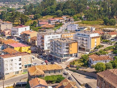 Apartamento T4 à venda na Rua das Piscinas Municipais