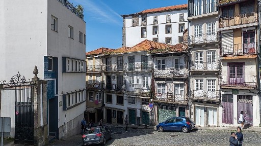 Apartamento T1 à venda na Rua da Bolsa