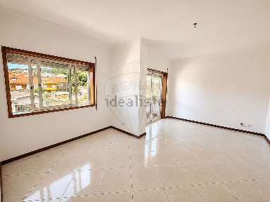 Apartamento T1 à venda na Alameda Dom Pedro V
