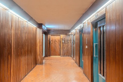 Apartamento T4 à venda na Rua de Eugénio de Castro