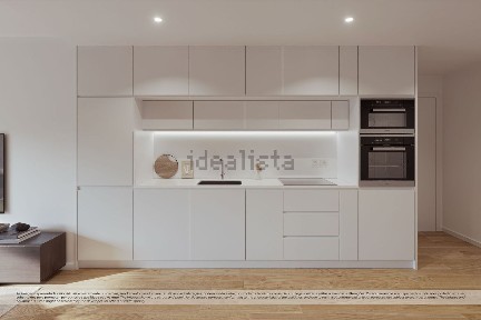 Apartamento T2 à venda na Rua Vilares