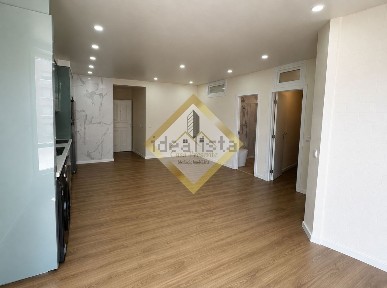 Apartamento T1 à venda na Caxinas