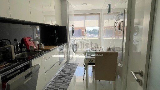 Apartamento T2 à venda na Rua de Bustes