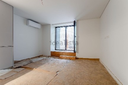 Apartamento T0 à venda em Praça da República