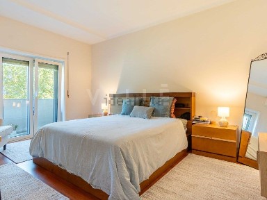 Apartamento T4 à venda na Rua do Campo Alegre