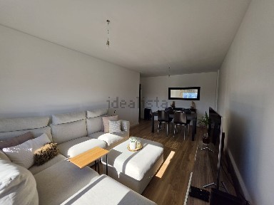 Apartamento T2 à venda na Rua Estádio do Futebol Clube de Avintes, 255