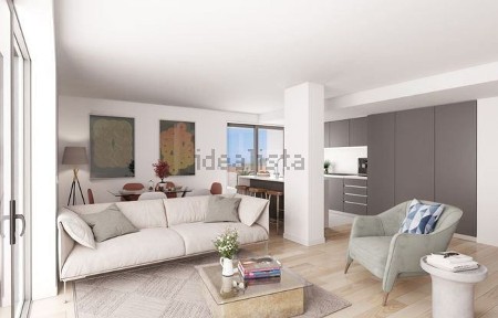 Apartamento T1 à venda na Rua Senhora do Porto s/n