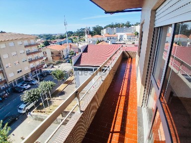 Apartamento T3 à venda na Rua São Tiago