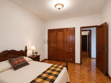 Apartamento T3 à venda na Rua Infante Dom Luís
