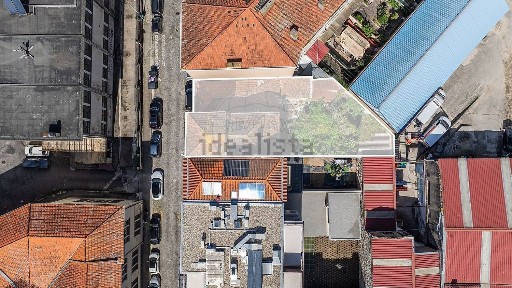 Apartamento T1 à venda na Rua de Padre Cruz, 82