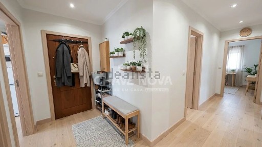 Apartamento T3 à venda na Quinta da Campaínha