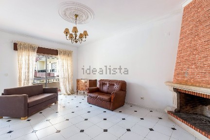 Apartamento T2 à venda na Rua José Afonso