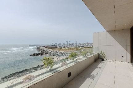 Apartamento T2 à venda na Avenida Infante Dom Henrique, 972