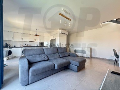 Apartamento T2 à venda na Rua Cidade de Atenas